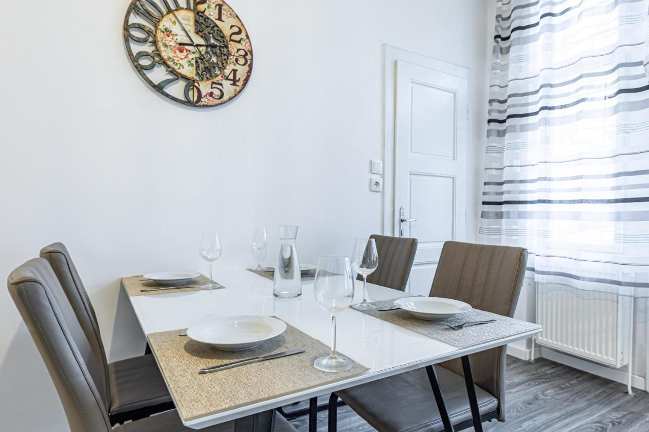 Christiano Apartments - Villa Schoenbrunn Vienna Esterno foto